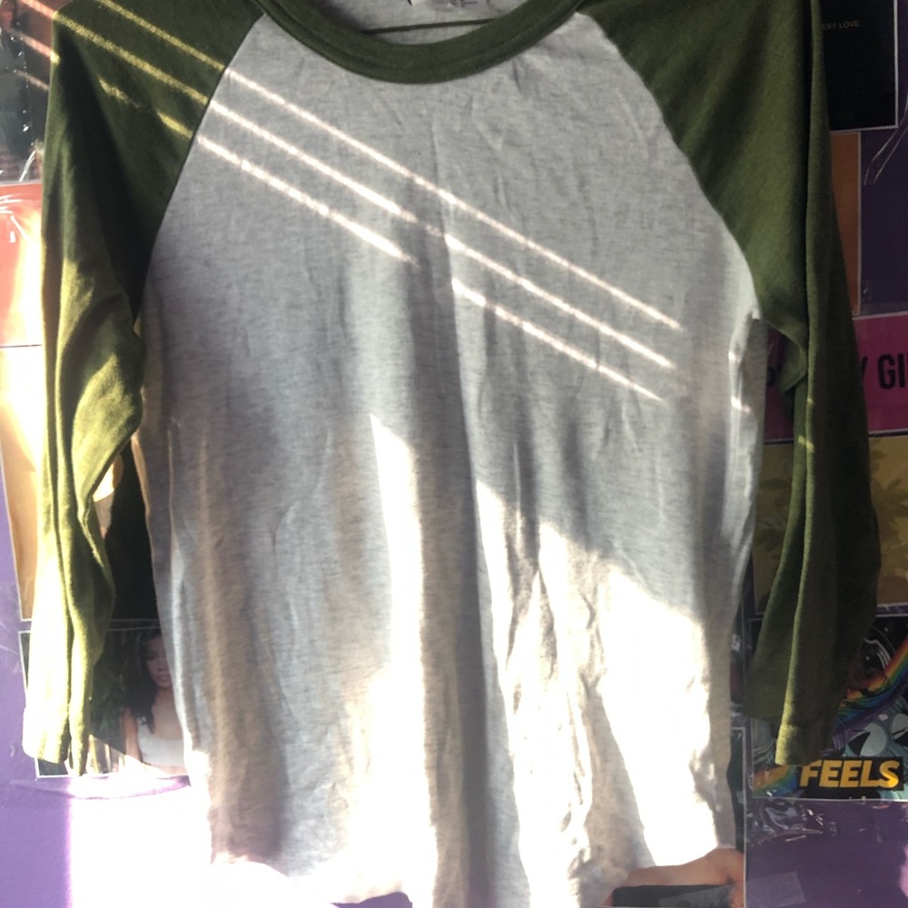 basic baseball tee - Picture 3 of 4